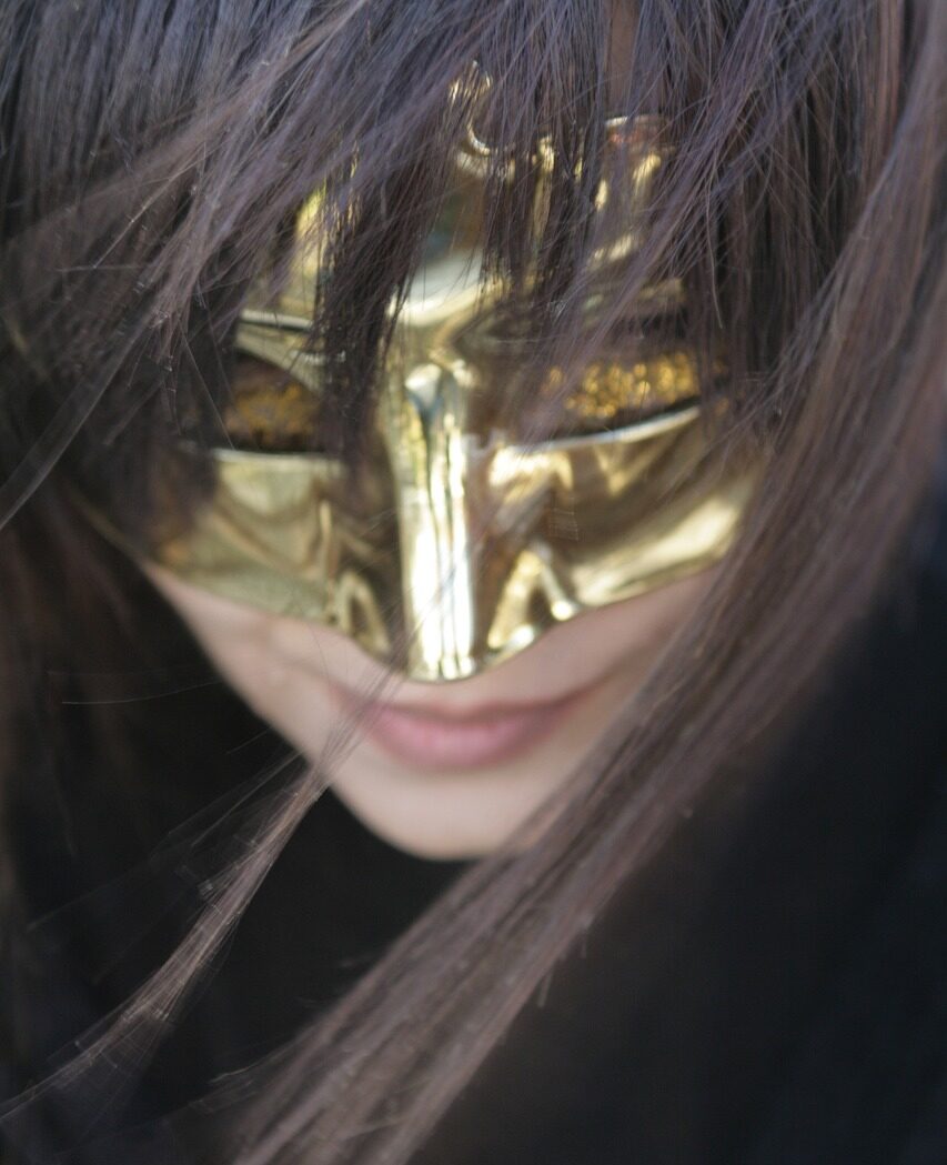portrait, mask, woman-3795217.jpg